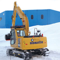 Гидравлический экскаватор Komatsu PC130 отправляется работать в Антарктиду